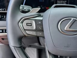 Lexus RX RX 350h AWD 2026 — side view