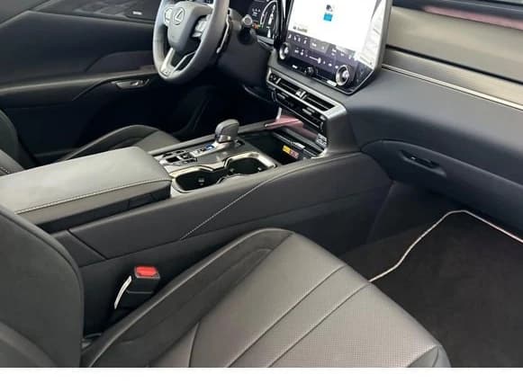 Lexus RX RX 500h F SPORT Performance AWD 2026 — side view