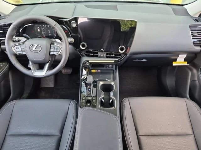 Lexus NX NX 350 Premium AWD 2026 — side view