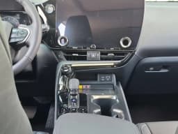 Lexus NX NX 350 Premium AWD 2026 — side view