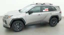 Toyota RAV4 XLE Premium AWD (Natl) 2026 — side view