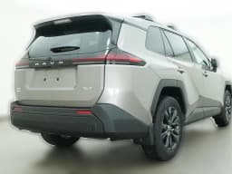 Toyota RAV4 XLE Premium AWD (Natl) 2026 — side view