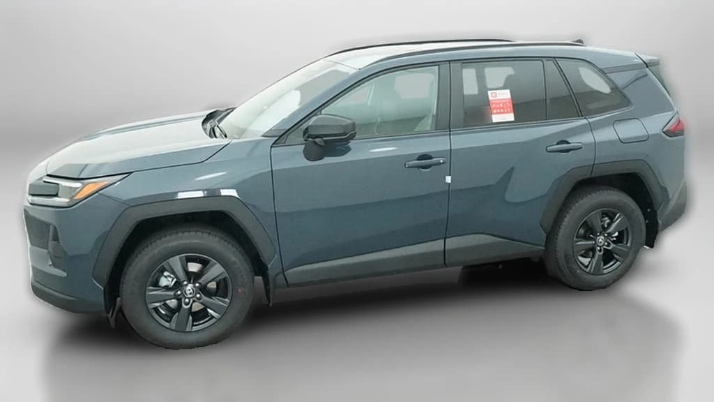 Toyota RAV4 LE AWD (Natl) 2026 — side view