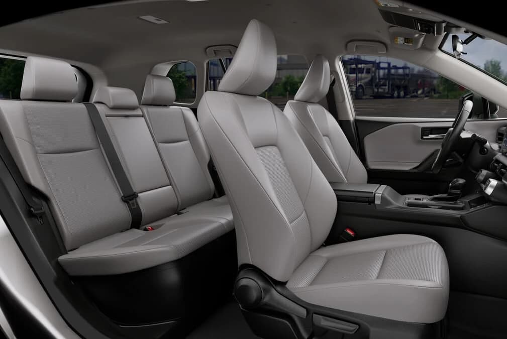 Toyota RAV4 XLE Premium AWD (Natl) 2026 — side view
