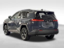 Toyota RAV4 LE AWD (Natl) 2026 — side view
