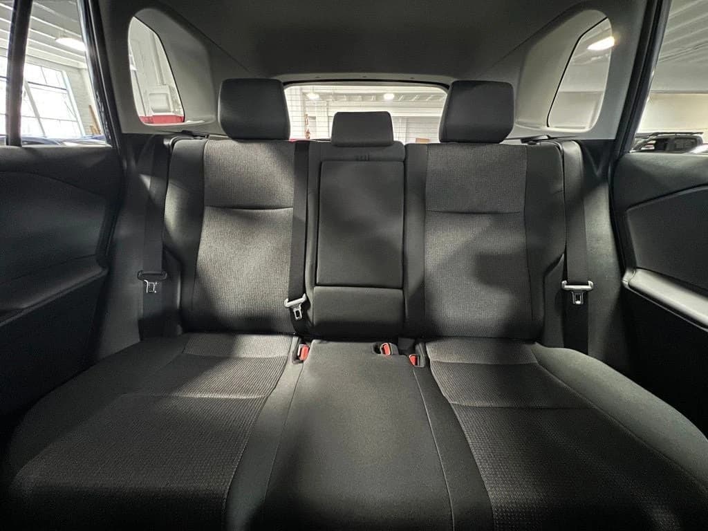 Toyota RAV4 LE AWD (Natl) 2026 — side view