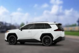 Toyota RAV4 XLE Premium AWD (Natl) 2026 — side view