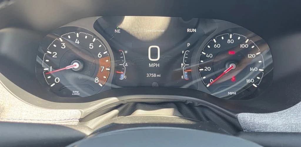 Jeep Compass Latitude 4x4 2025 — side view
