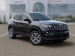 Jeep Compass Latitude 4x4 2025 — side view