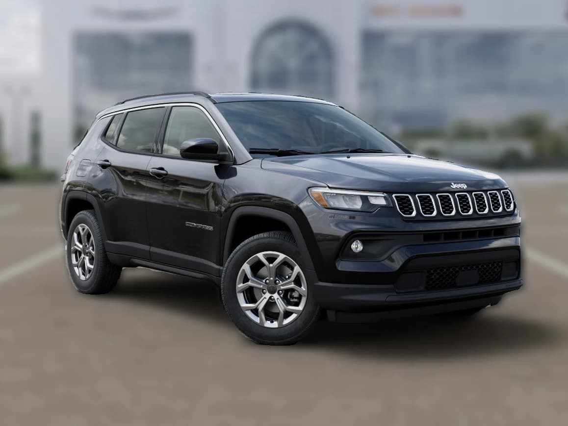 Jeep Compass Latitude 4x4 2025 — side view