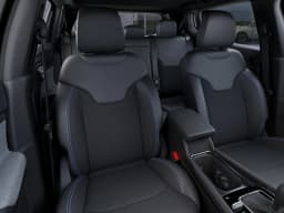Jeep Compass Latitude 4x4 2025 — side view