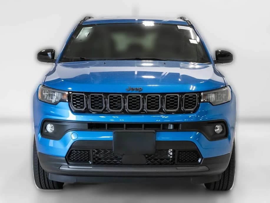 Jeep Compass Latitude Altitude 4x4 2026 — side view