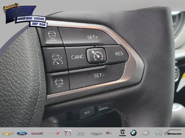 Jeep Compass Limited 4x4 2026 — side view