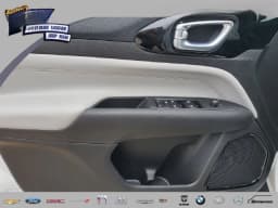 Jeep Compass Limited 4x4 2026 — side view
