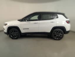 Jeep Compass Limited Altitude 4x4 2026 — side view