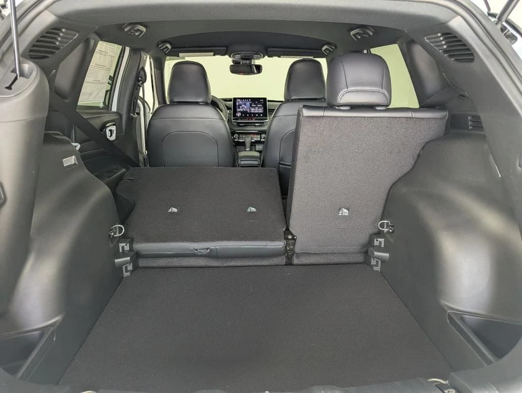 Jeep Compass Limited Altitude 4x4 2026 — side view