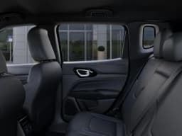 Jeep Compass Limited Altitude 4x4 2026 — side view