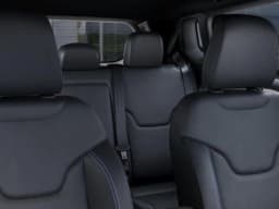 Jeep Compass Limited Altitude 4x4 2026 — side view