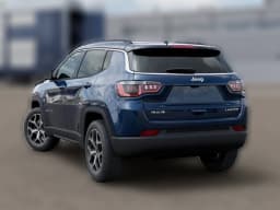 Jeep Compass Limited 4x4 2026 — side view