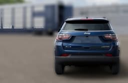Jeep Compass Limited 4x4 2026 — side view