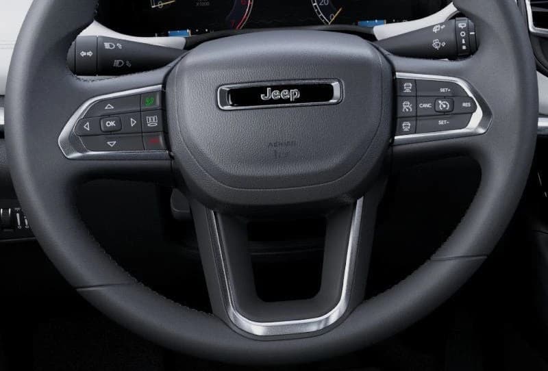 Jeep Compass Limited 4x4 2026 — side view