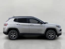 Jeep Compass Limited 4x4 2026 — side view