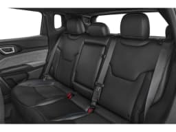 Jeep Compass Limited 4x4 2026 — side view