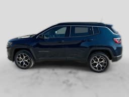 Jeep Compass Limited 4x4 2026 — side view