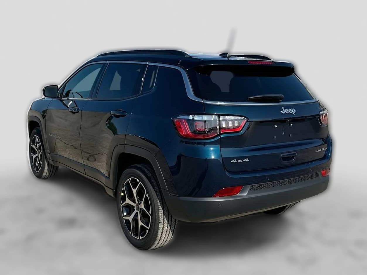 Jeep Compass Limited 4x4 2026 — side view