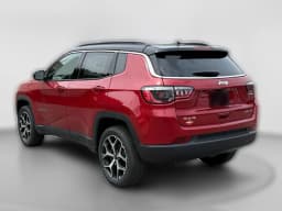 Jeep Compass Limited 4x4 2026 — side view