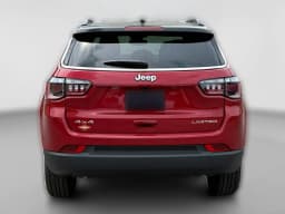 Jeep Compass Limited 4x4 2026 — side view