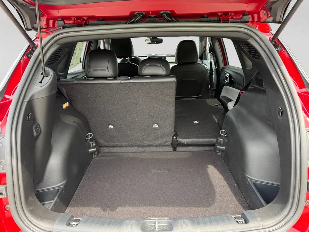 Jeep Compass Limited 4x4 2026 — side view