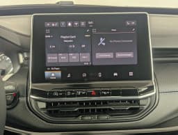 Jeep Compass Limited Altitude 4x4 2026 — side view