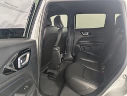 Jeep Compass Limited Altitude 4x4 2026 — side view