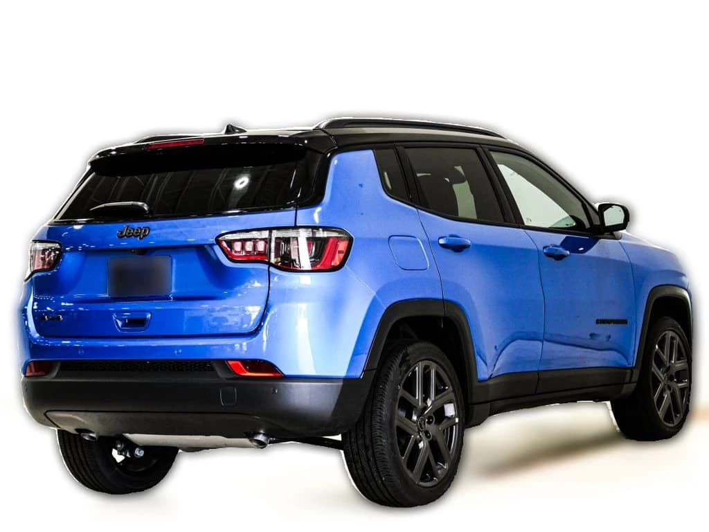 Jeep Compass Limited Altitude 4x4 2026 — side view