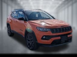 Jeep Compass Limited Altitude 4x4 2026 — side view