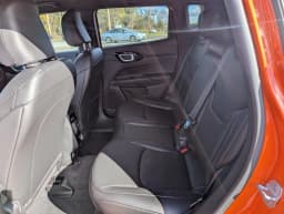 Jeep Compass Limited Altitude 4x4 2026 — side view