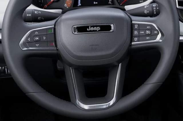 Jeep Compass Limited 4x4 2026 — side view