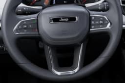 Jeep Compass Limited 4x4 2026 — side view