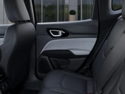 Jeep Compass Limited 4x4 2026 — side view