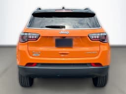Jeep Compass Limited 4x4 2026 — side view