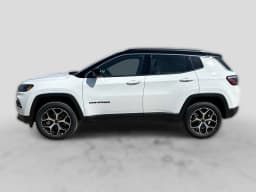 Jeep Compass Limited 4x4 2026 — side view