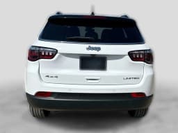 Jeep Compass Limited 4x4 2026 — side view