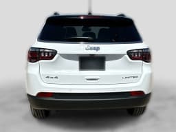 Jeep Compass Limited 4x4 2026 — side view