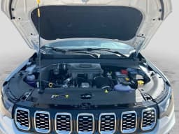 Jeep Compass Limited 4x4 2026 — side view
