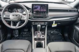 Jeep Compass Trailhawk 4x4 2026 — side view