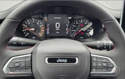 Jeep Compass Trailhawk 4x4 2026 — side view