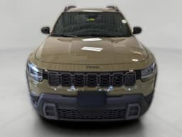 Jeep Cherokee Laredo 4x4 2026 — side view