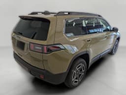 Jeep Cherokee Laredo 4x4 2026 — side view