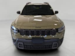 Jeep Cherokee Laredo 4x4 2026 — side view